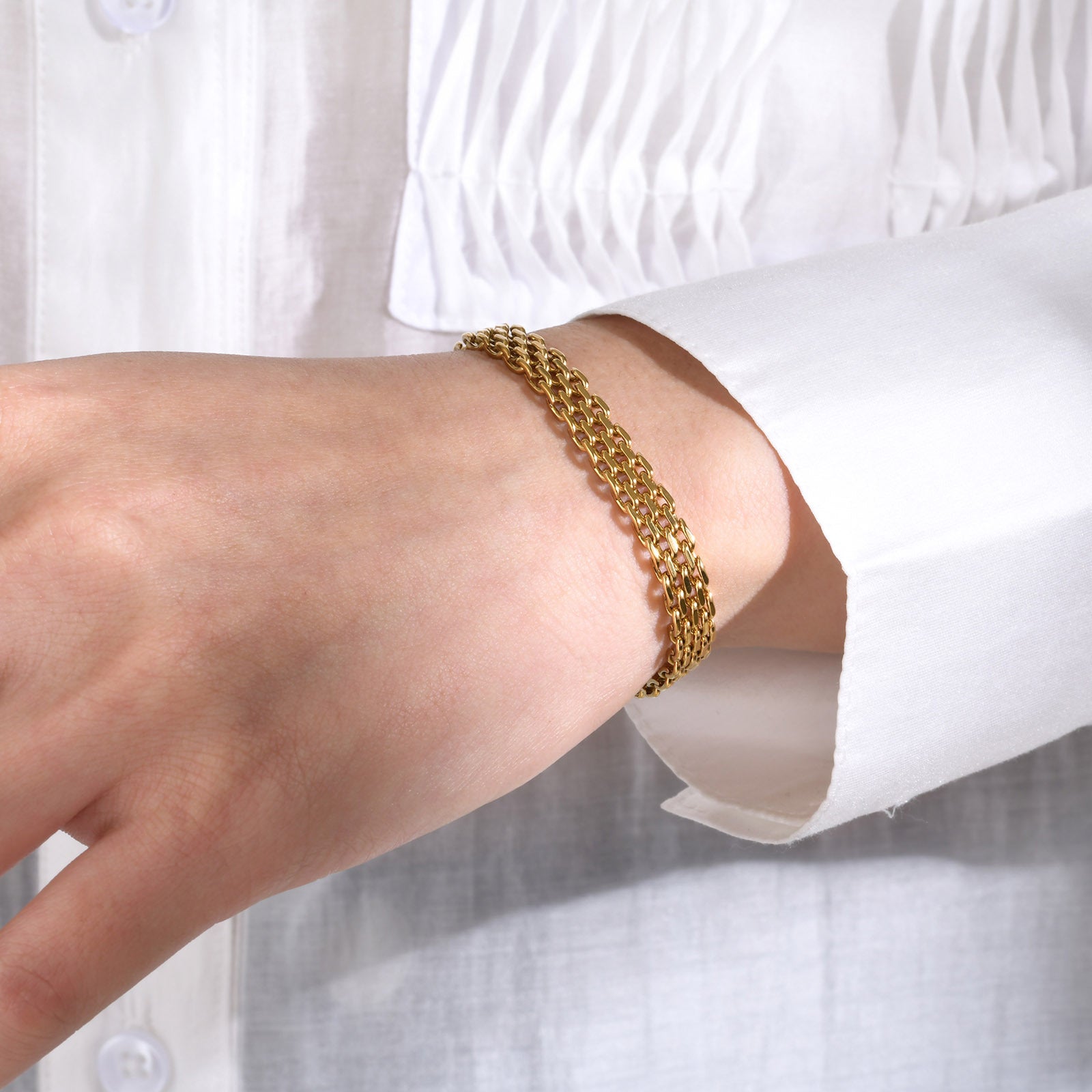 Alvea Elegant Bracelet