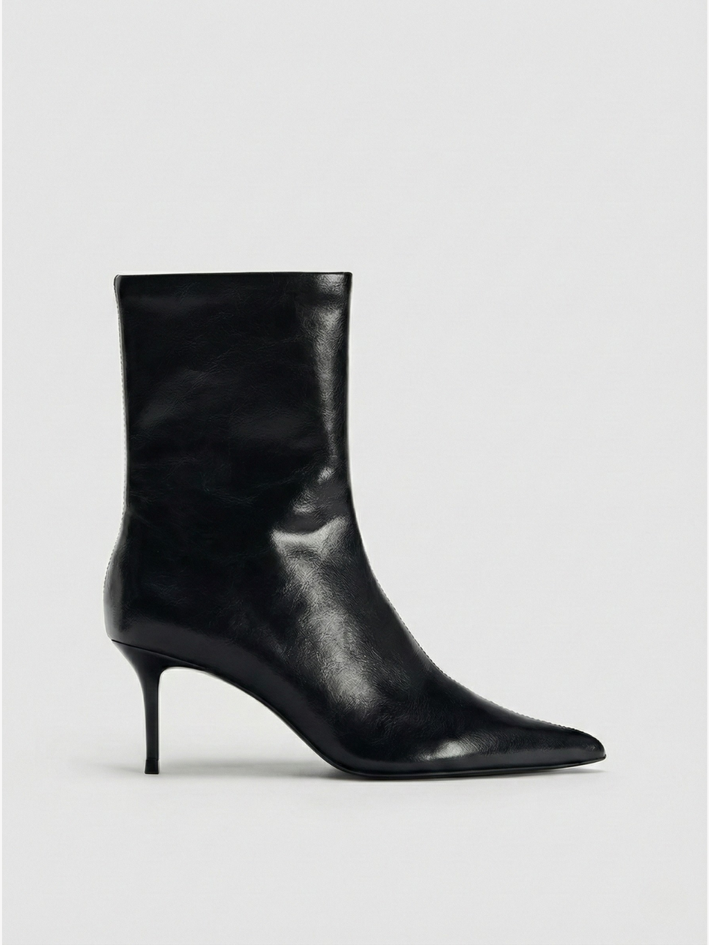 Women’s Black Pointed-Toe Heeled Ankle Boots