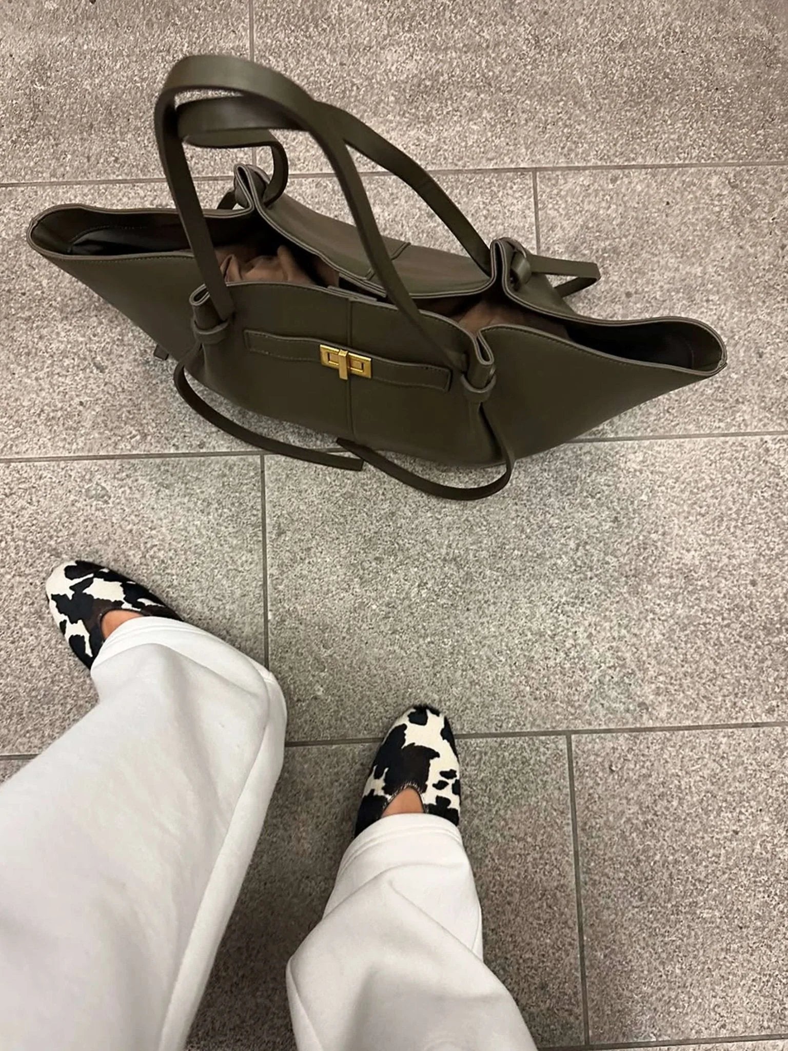 Women's Elegant Leather Tote Bag
